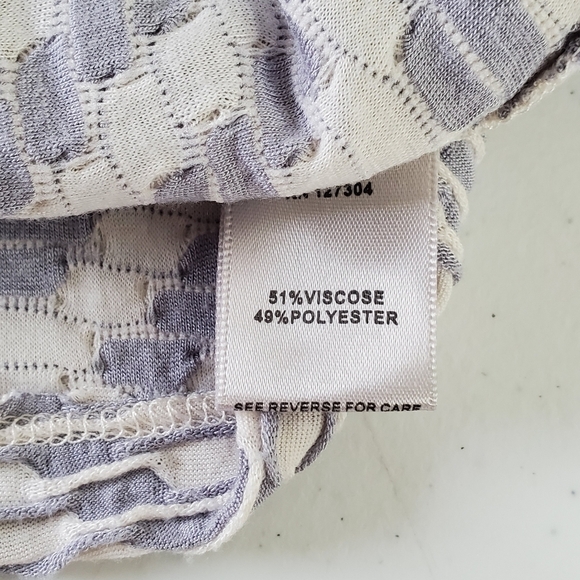 John Mark Cowl Neck Tunic Size XL Textured Chevron Print Viscose Stretch Top - Picture 8 of 11